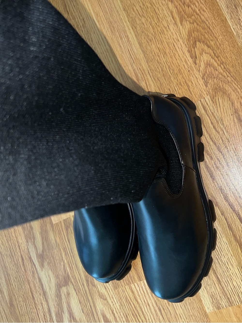 Women's/Men's Black Slip-On Casual Shoes